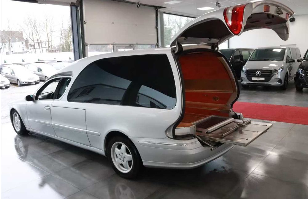 Катафалк Mercedes-Benz E 270 CDI