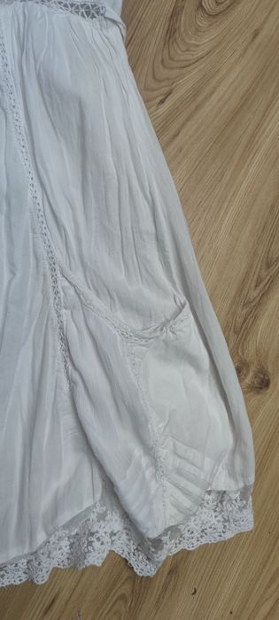 krótka biała sukienka