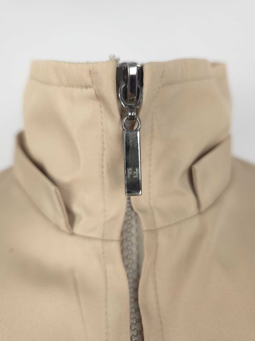 Fendi kurtka beżowa stójka