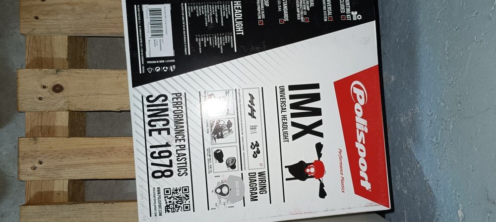 Micas com farol e proteção de mãos para motas