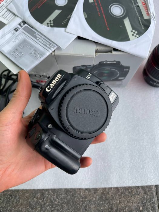 Зеркальный Фотоаппарат Canon EOS 400D.