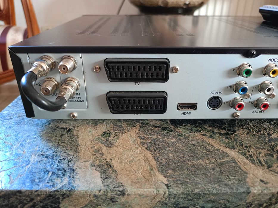Odbiornik Satelitarny Tuner z Dyskiem Twardym 500 GB HDD MEDION