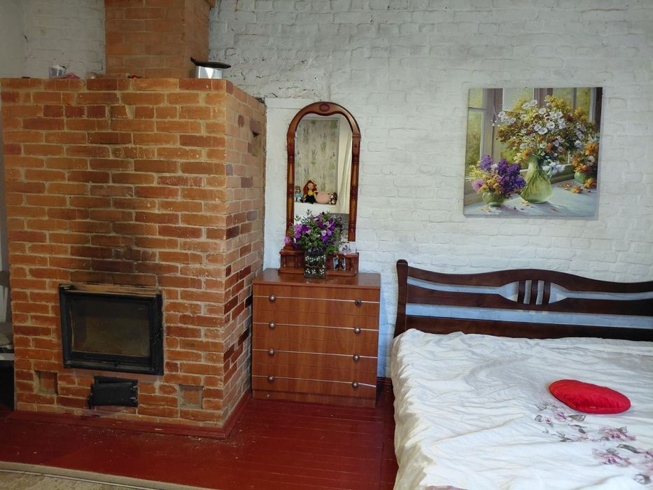 Баня на дровах в екосадибі Тальки біля соснового лісу