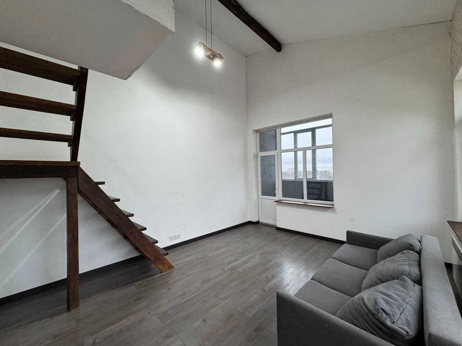 Продам 2кімнатну квартиру з новим ремонтом в центрі міста!