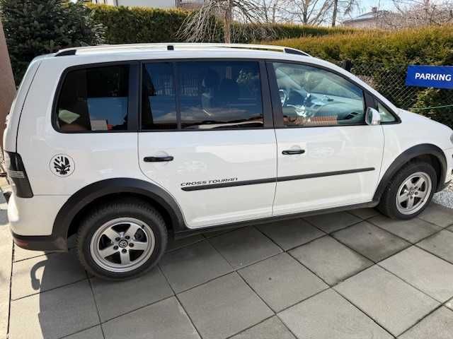 VW Touran 2.0 TDI DSG