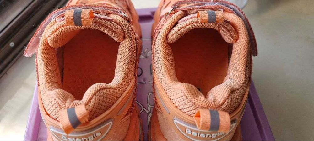 Кросівки на дівчинку 20,5см
