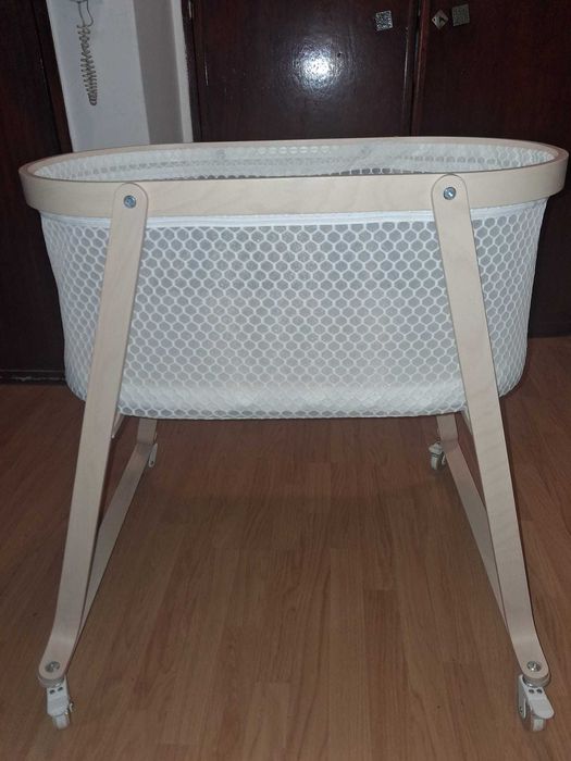 Berço portátil como novo.