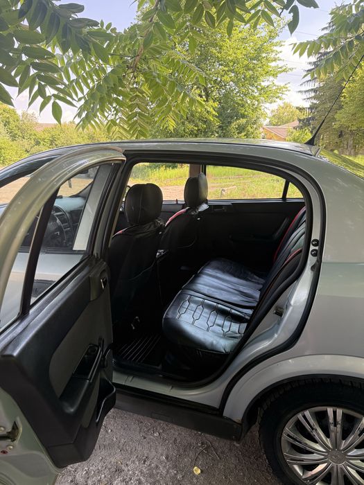 Продам Opel Astra 1.6 (газ/бензин)