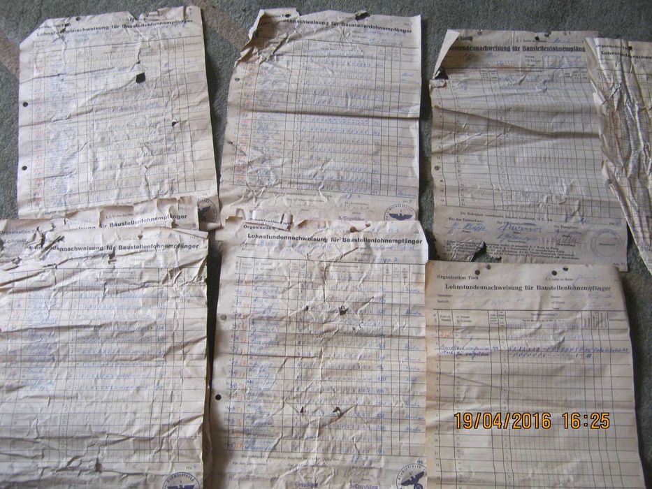 NIEMIECKIE dokumenty  z 1944