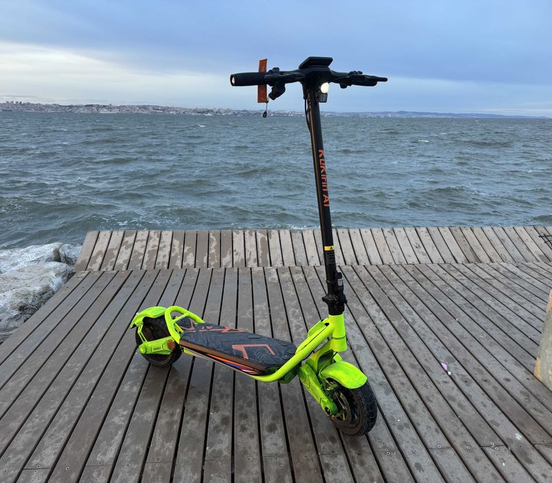 Trotinete Elétrica Kukirin A1 800W - 45 Km/h - 800KM