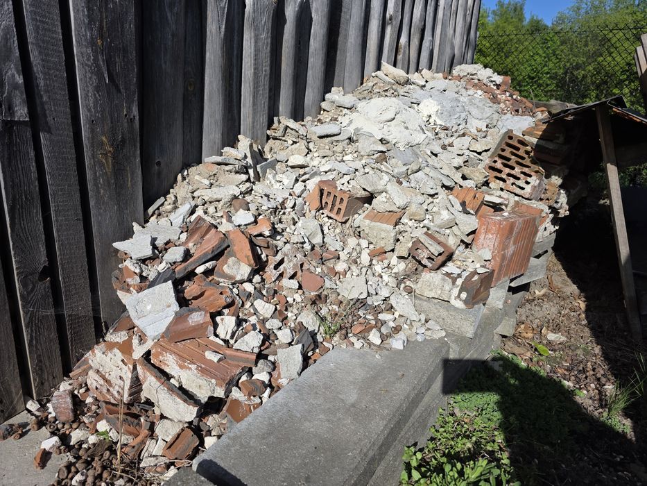 Oddam gruz pustak max i beton