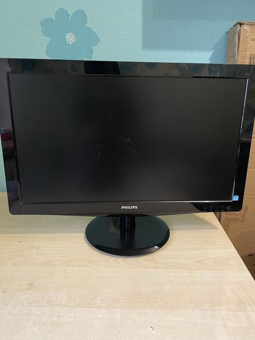 Монитор PHILIPS диагональ 21,5