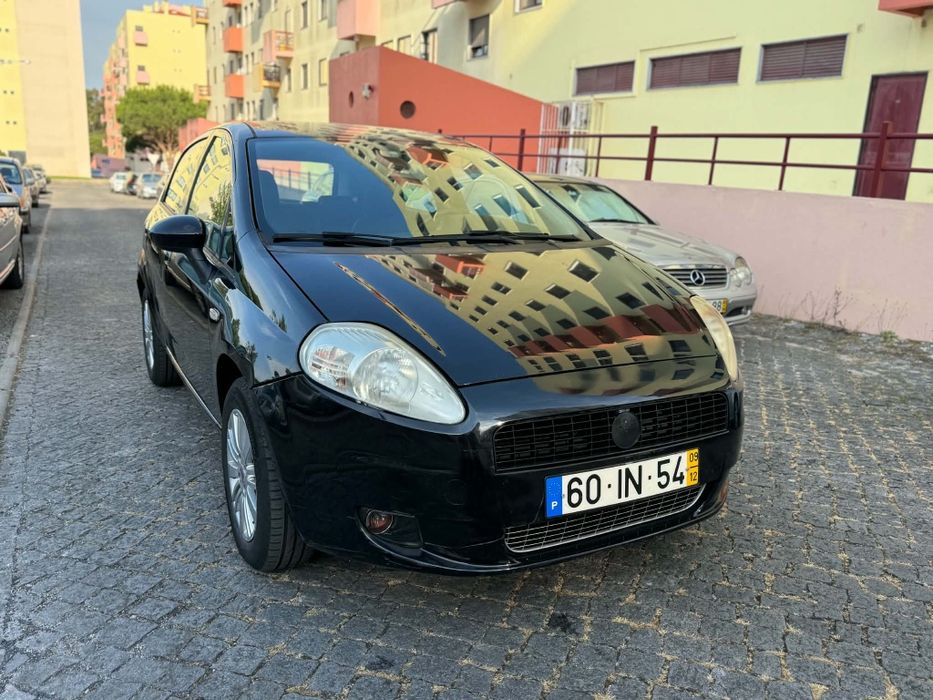 Fiat grande punto 1.2 gasolina com 190.000 mil km ano 2009/12 em bom estado geral.