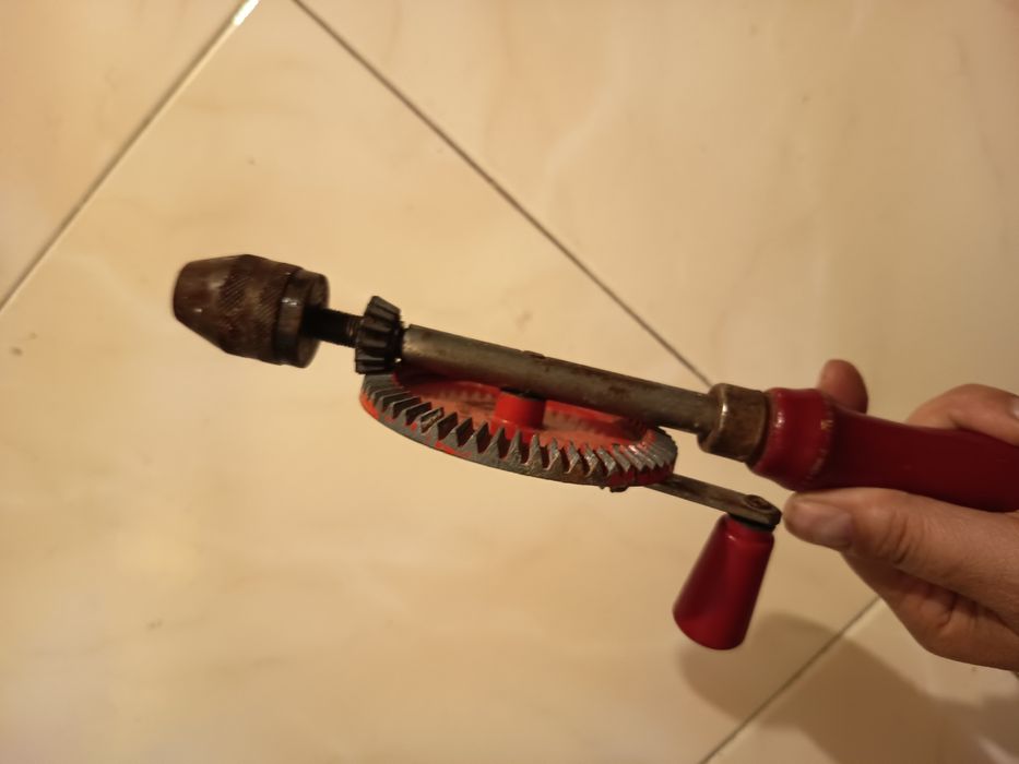 Berbequim manual antigo