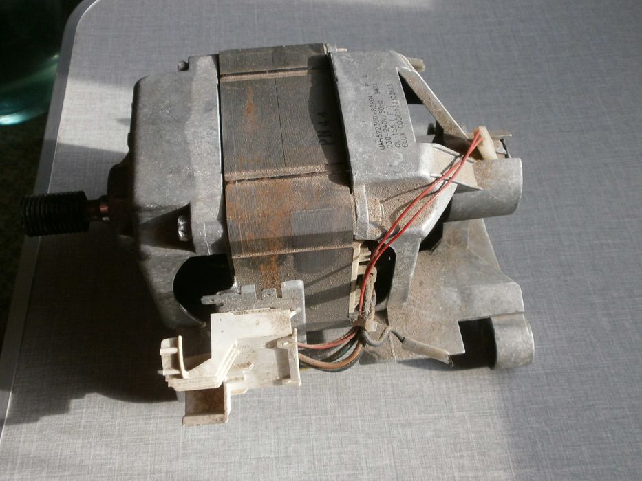 Двигатель стиральной машины