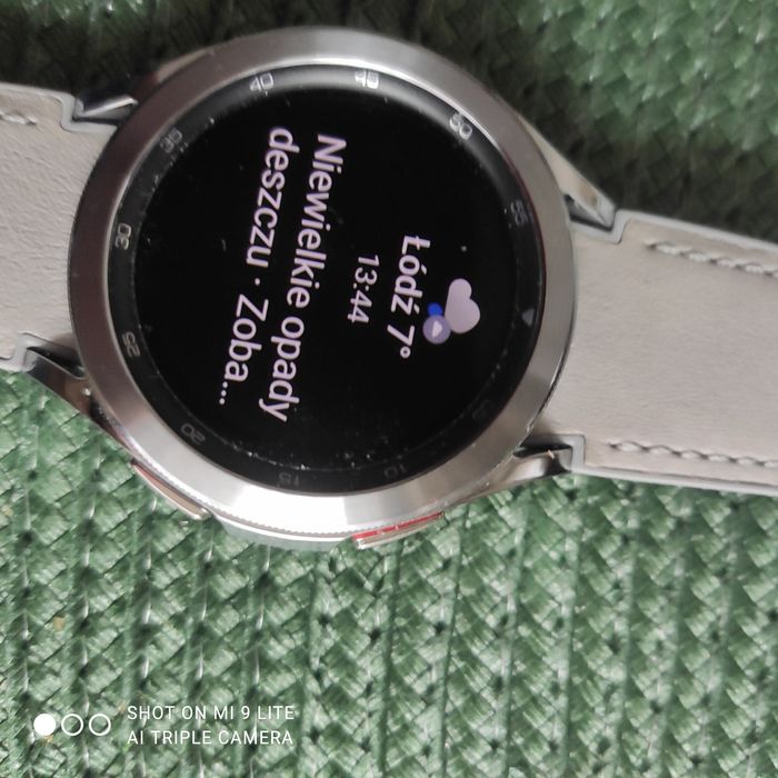 Samsung Galaxy Watch4 sprzedam zamienię.