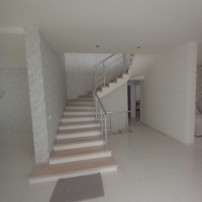 Оренда
Дуплекс 
Чернівці 
район в.Канівська