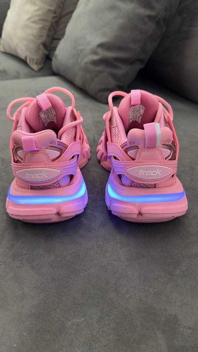 Balenciaga Track led Pink размер 36  Баленсиага