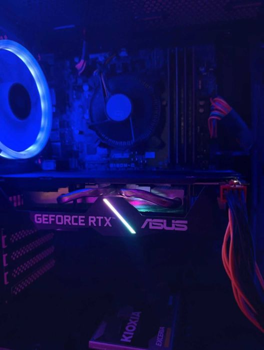 Kompter gamingowy + 2 monitoty [opis]