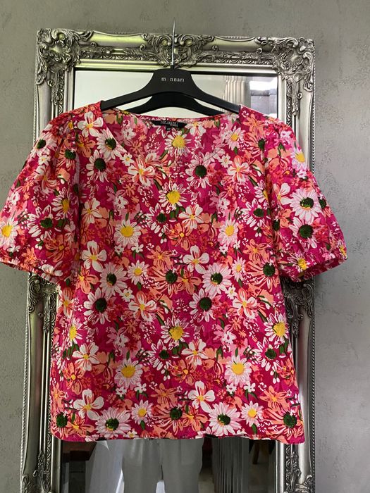 Bluzka z bufiastymi rękawami