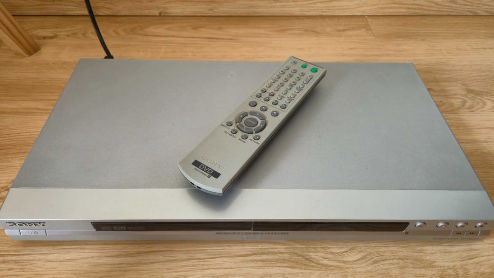 Sony CD/DVD Player DVP-NS355