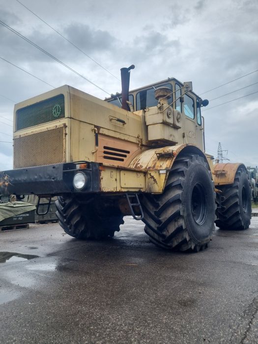 Kirowiec V12 piękny stan