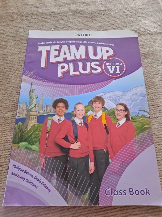Team up plus 6 class book
