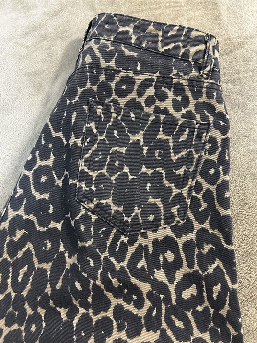 Леопардові джинси штани