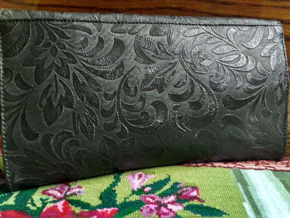 Сумочка - клатч