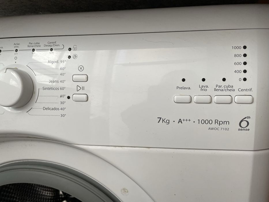 Máquina lavar Whirpool
