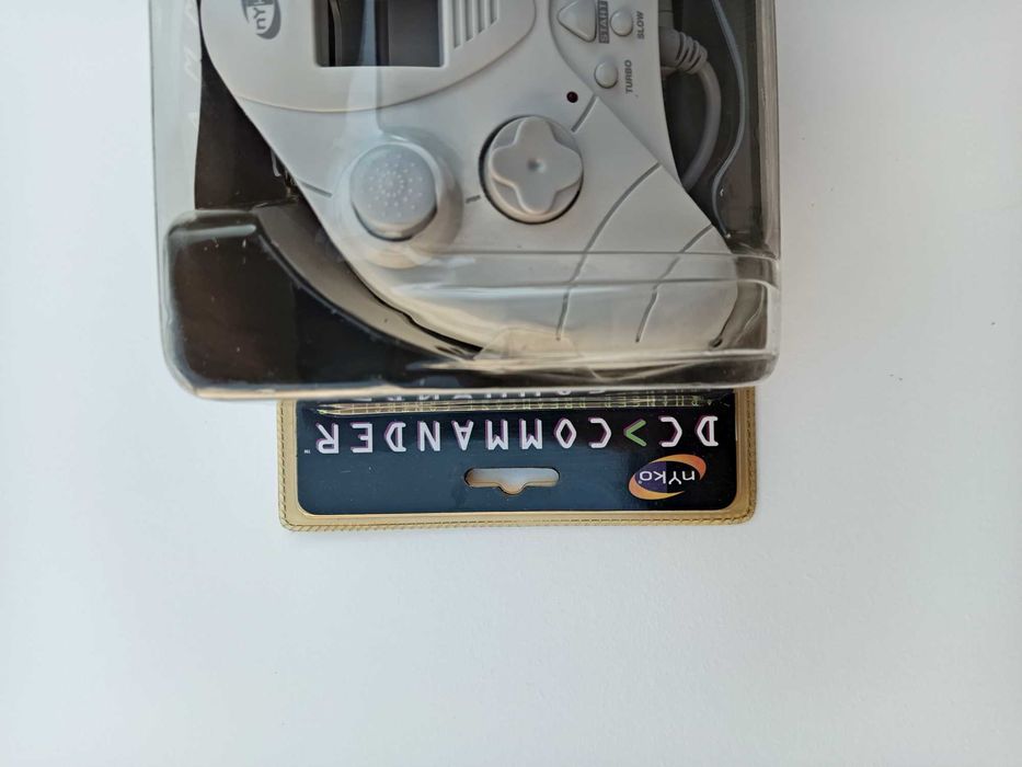 Comandos para Sega Dreamcast Nyko DC Commander Branco - (Novos, Na Caixa, Original)