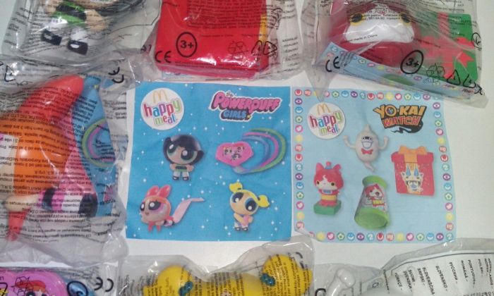 série sing cantar TY troll Powerpuff happy meal McDonald's