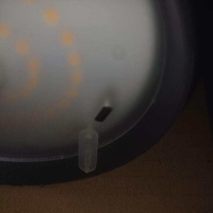 Настільна лампа сенсорна