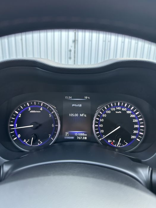 Infiniti q50 2,2d