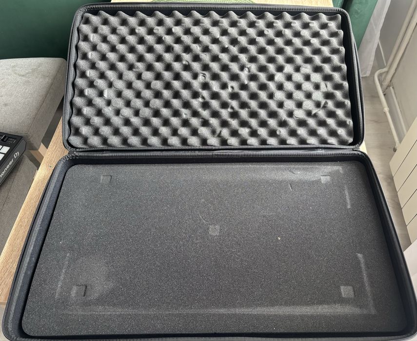 Konsola DDJ 800 + Case