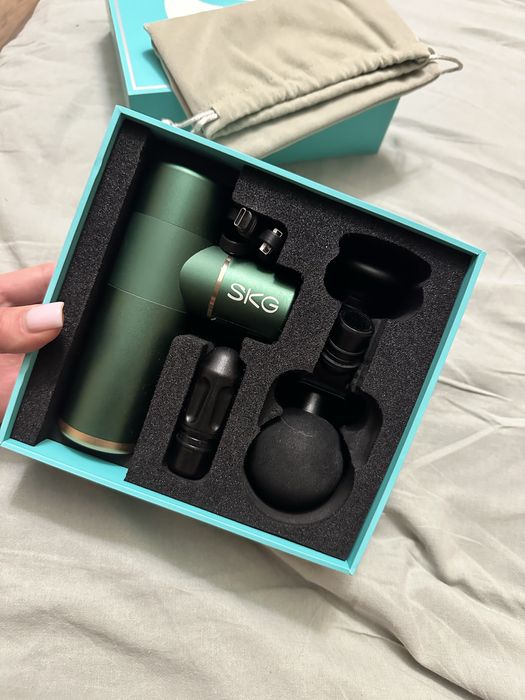 Масажер SKG для тіла з 4 насадками