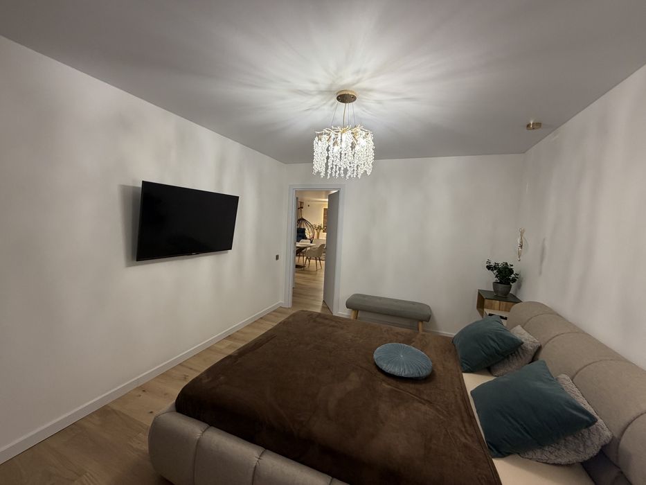 Продається 2-на квартира на Пирогова