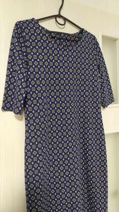 Платье р.S Нарядное платье р.S Платье с рукавом Красивое платье