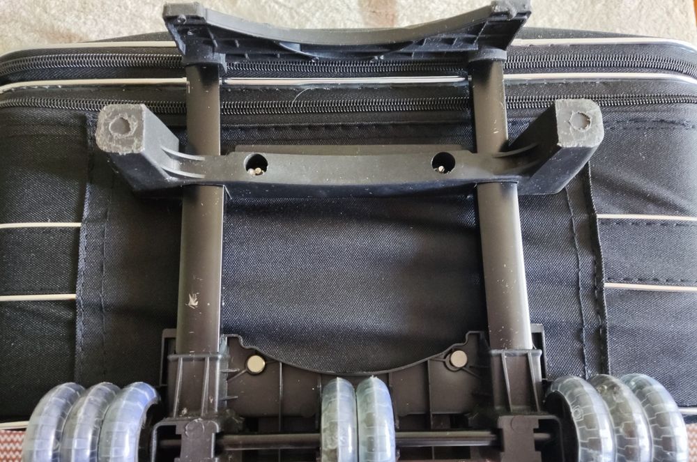 Валіза текстильна Wings 70см