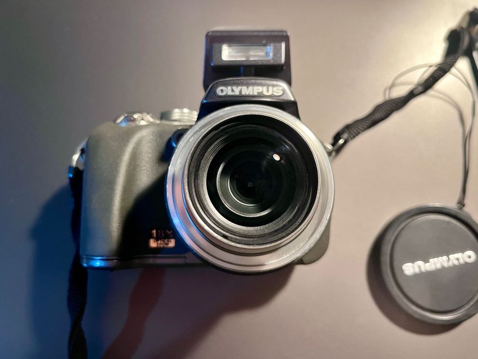 Olympus SP-550UZ 18x Zoom sony Ультразум nikon Стабилизация canon CCD