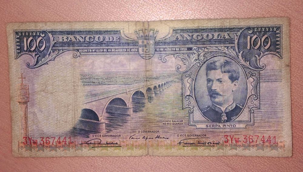 Notas dinheiro moeda nacional estrangeiro