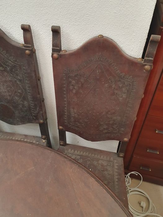 Mesa e cadeiras retro de 50 anos