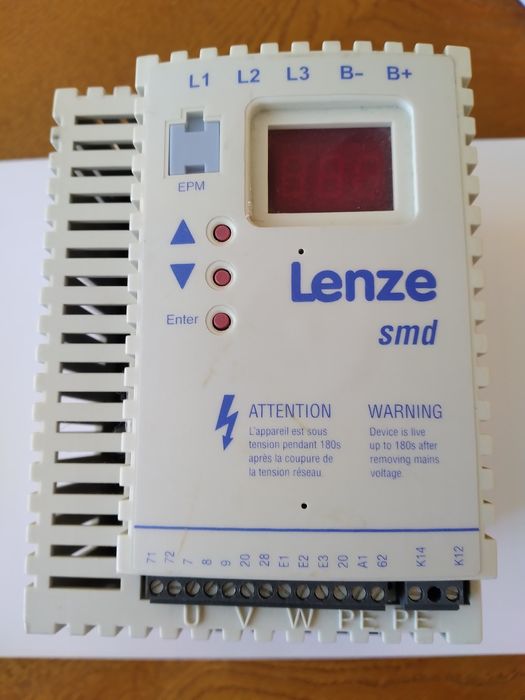 Частотний перетворювач Lenze ESMD222L4ТХА,,2,2 KW3F