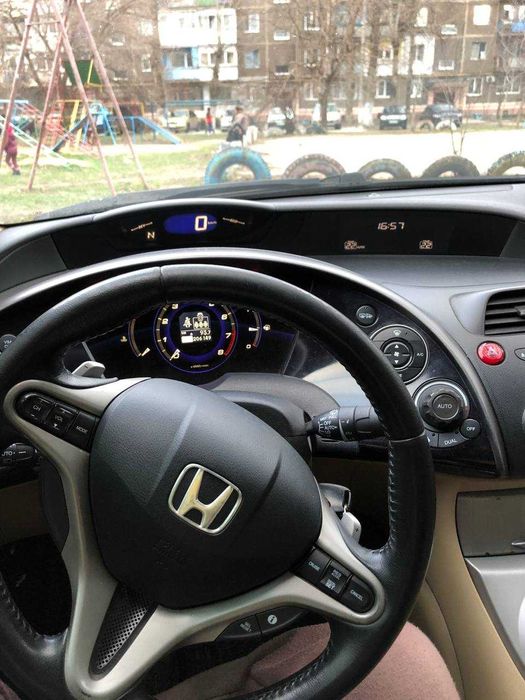 Honda Civic 5D 2008 року, 1.8 i-VTEC