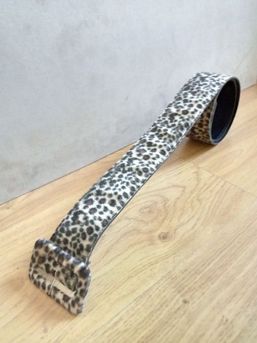 Cinto Senhora padrão leopardo