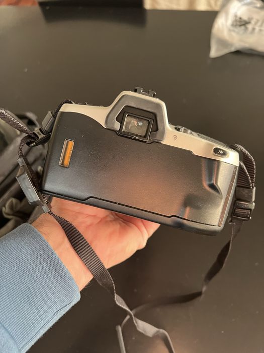 Vendo maquina minolta com 2 objetivas