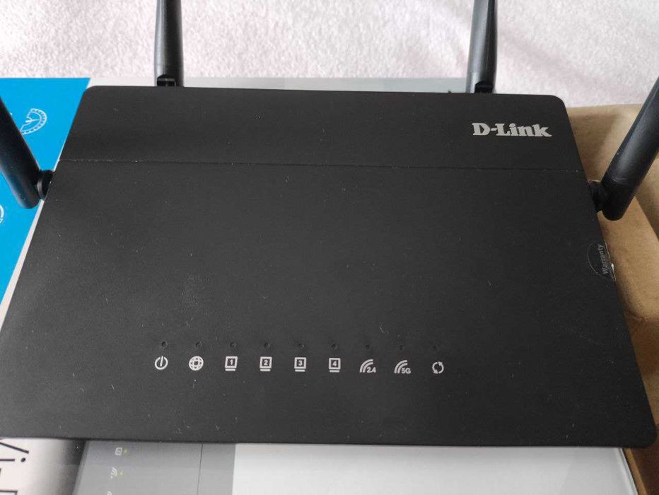 Pоутер маршрутизатор D-Link DIR-822 АС1200 Wi-Fi Router