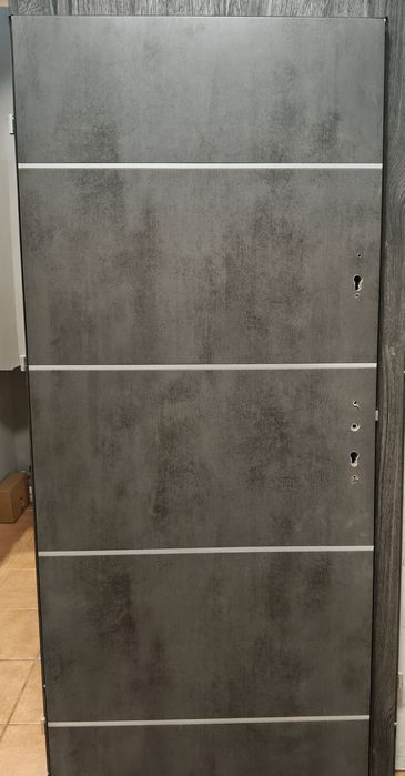 Drzwi prawe 80 powystawowe