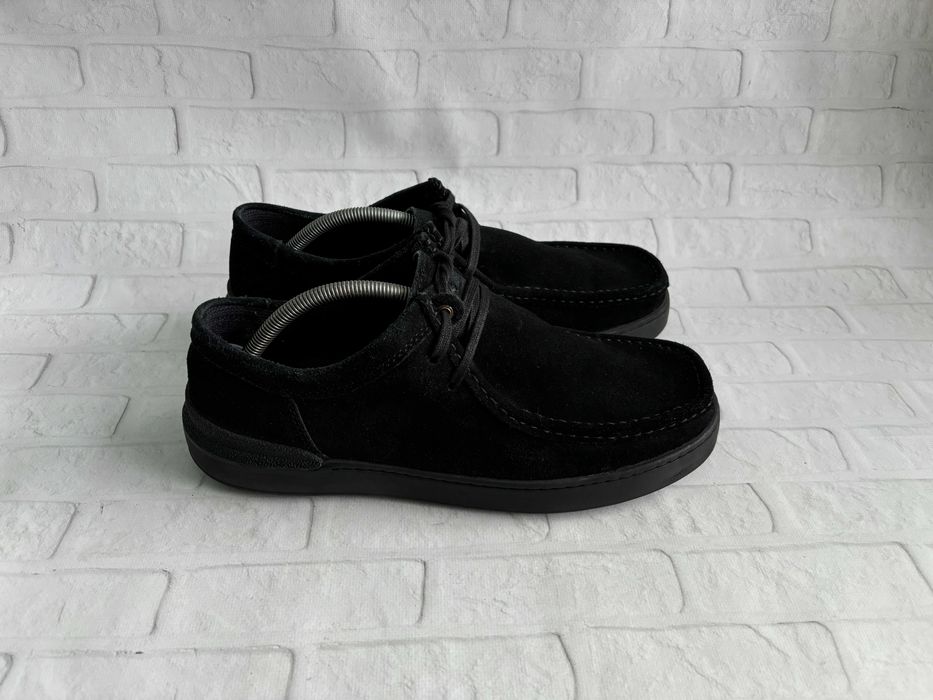 Чорні Чоловічі Замшеві Мокасини Clarks Court Lite Wally Black Size 44 Розмір Туфлі Топсайдери Мешти Класичний Дизайн Із Комфортом Кросівок Оригінал