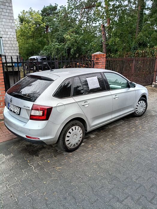 Skoda Rapid Srebrna